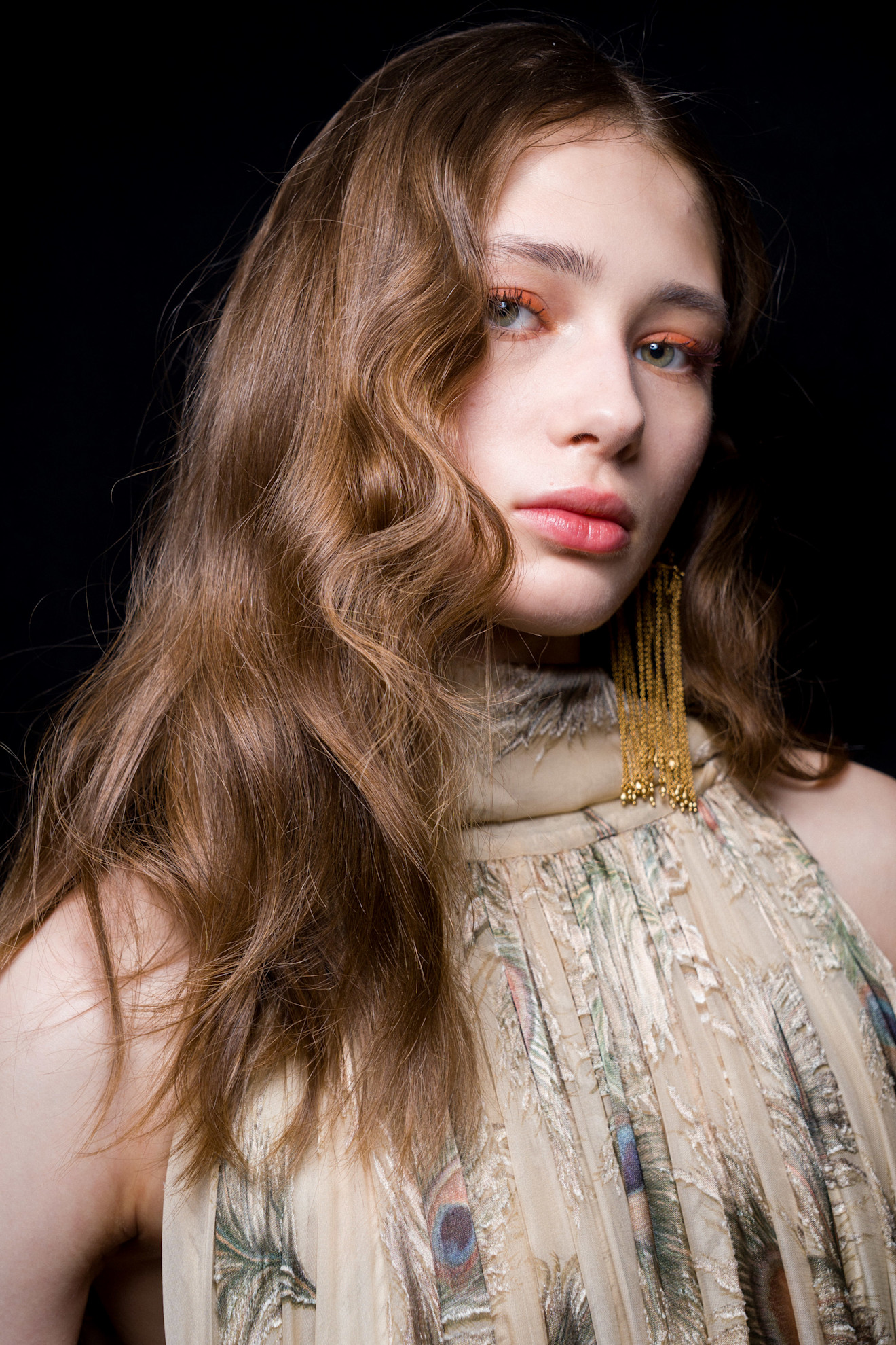 صيحة المكياج المرجاني العصري من دار Zimmermann